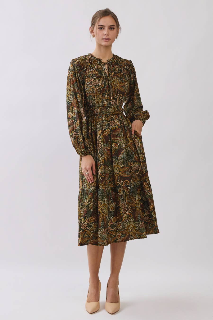 Plus Floral Paisley Print Tiered Midi Dress